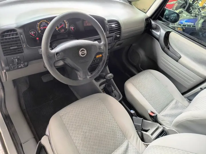 ZAFIRA 2.0 MPFI Expression 8V