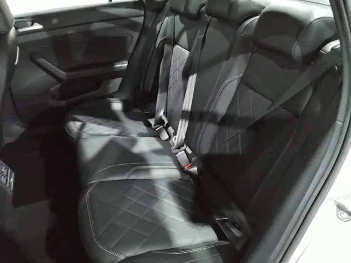 VIRTUS 1.4 250 TSI EXCLUSIVE AUTOMÁTICO