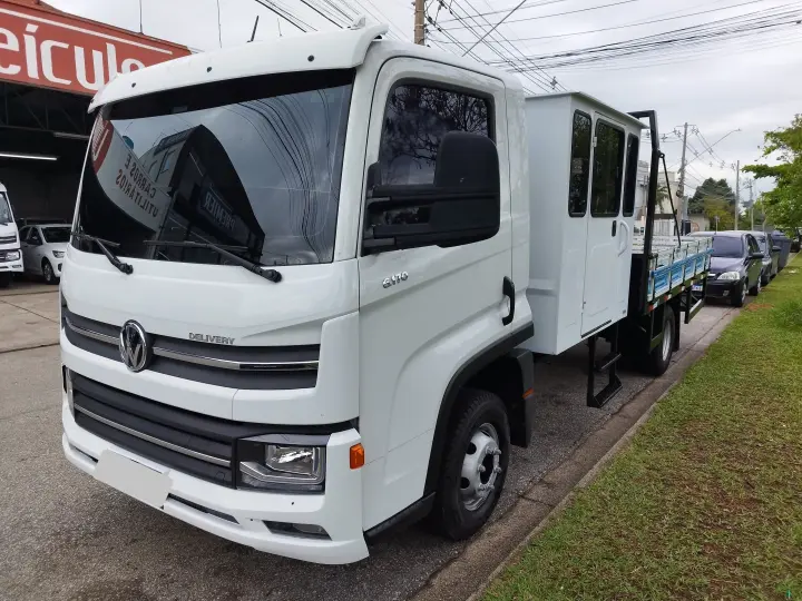 Delivery 6.170 (carroceria + Cabine Suplementar)