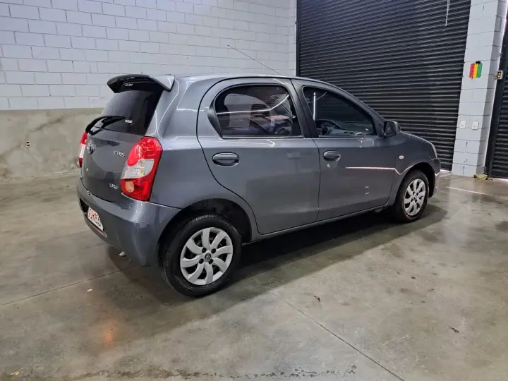 Etios 1.3 Xs 16V Flex 4P Manual