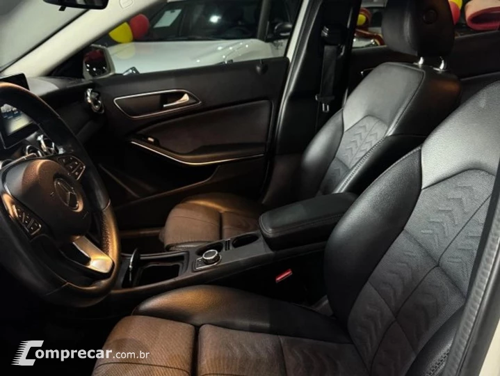 GLA 200 1.6 CGI FLEX STYLE 7G-DCT