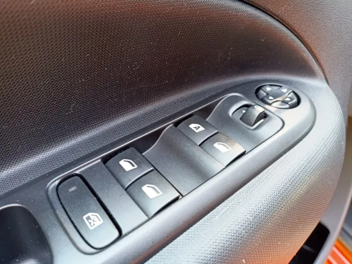 AIRCROSS 1.5 Live 8V