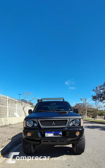 L200 2.5 GLS 4X4 CD 8V Turbo