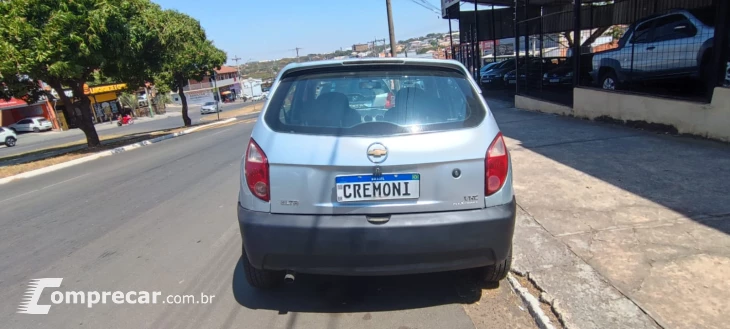 CELTA 1.0 MPFI Life 8V