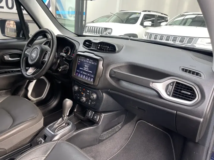 RENEGADE 1.8 16V FLEX LONGITUDE 4P AUTOMÁTICO