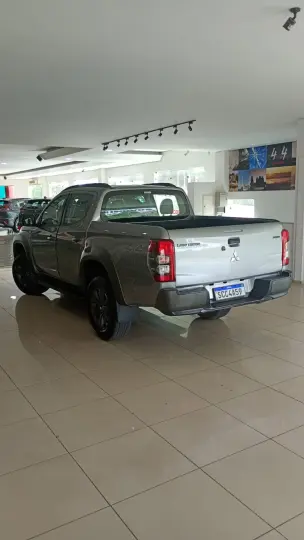 L200 TRITON 2.4 16V Turbo Outdoor GLS CD 4X4