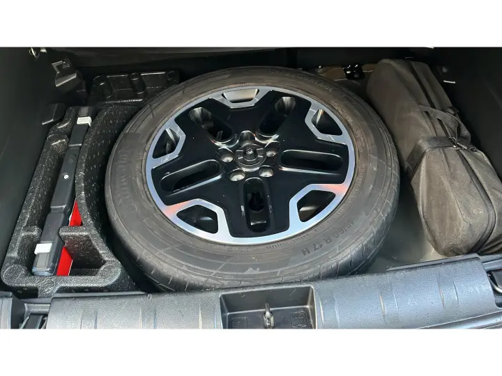 RENEGADE 1.8 16V FLEX 4P AUTOMÁTICO