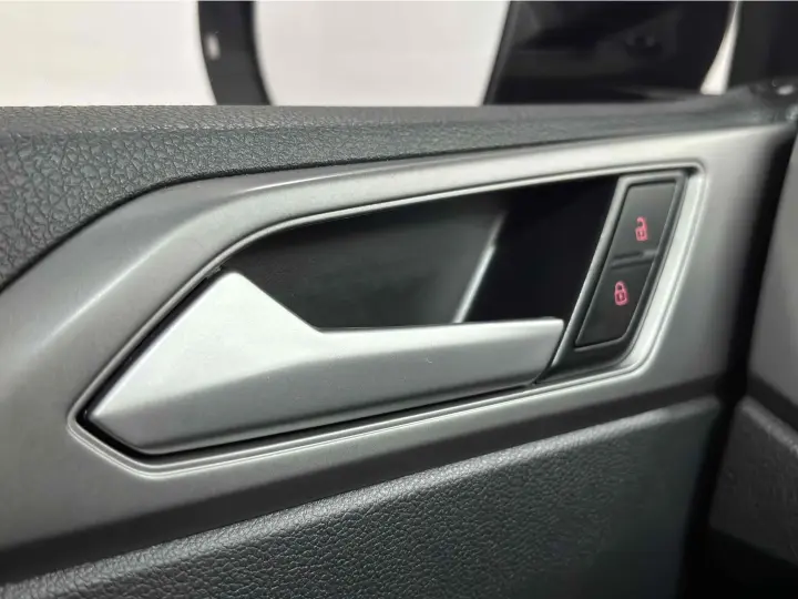 NIVUS 1.0 200 TSI TOTAL FLEX COMFORTLINE AUTOMÁTICO