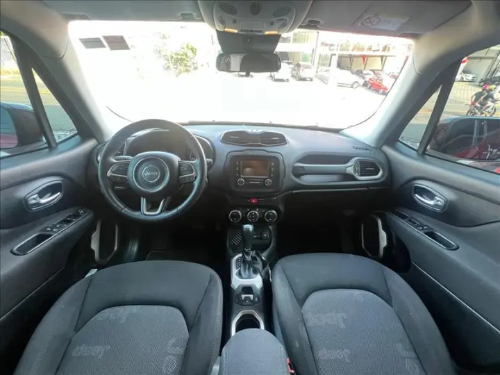 RENEGADE 1.8 16V Longitude