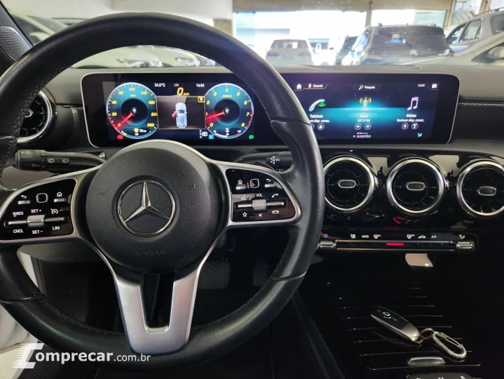 A 250 2.0 16V 4P CGI VISION 7G-DCT AUTOMÁTICO