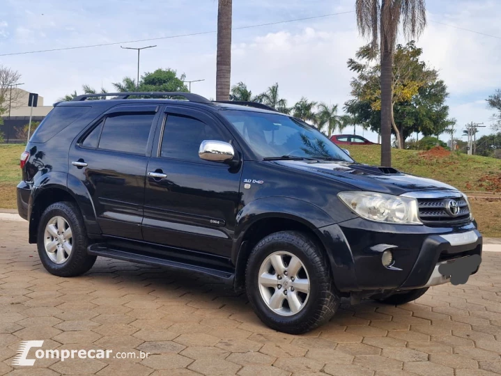 HILUX SW4 3.0 SRV 4X4 7 Lugares 16V Turbo Intercooler