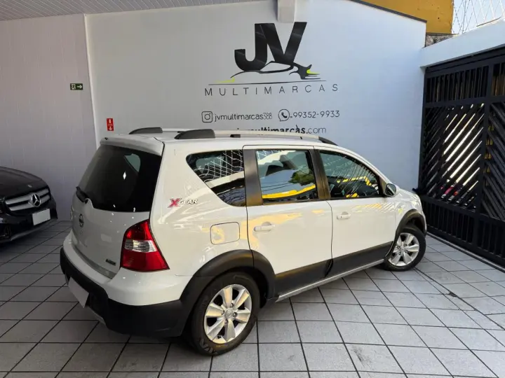 LIVINA 1.8 SL X-gear 16V