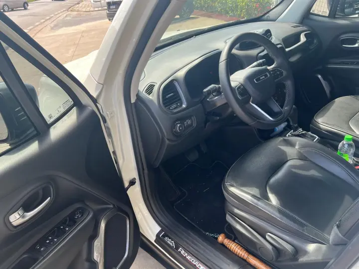 Renegade Long. T270 1.3 TB 4x2 Flex Aut.