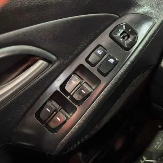 ix35 2.0 16V 170cv 2WD/4WD Aut.