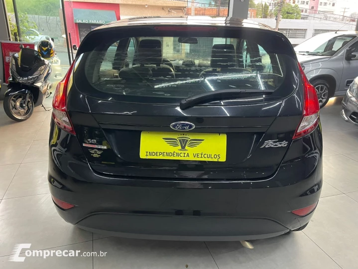 FIESTA 1.6 Titanium Hatch 16V