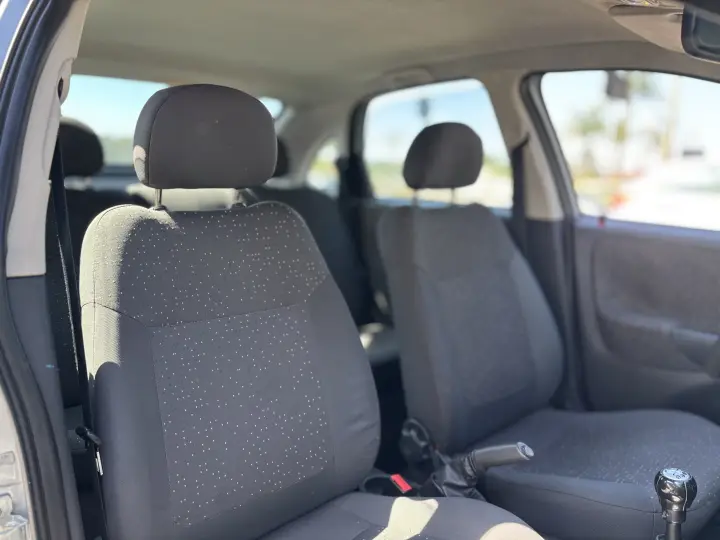 CORSA 1.4 MPFI Premium Sedan 8V