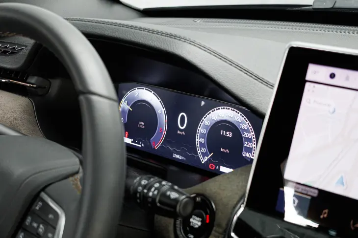 COMMANDER 2.0 Td380 Turbo Overland