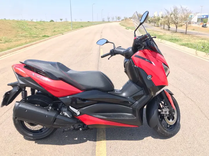 XMAX 250