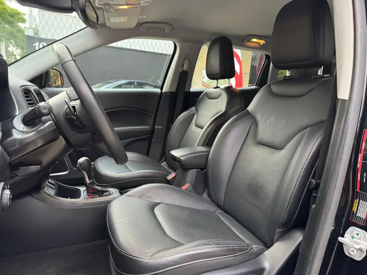 Compass 2.0 16V Flex Longitude Automático