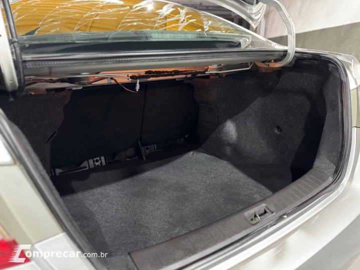 Sentra S 2.0/ 2.0 Flex Fuel 16V Mec.