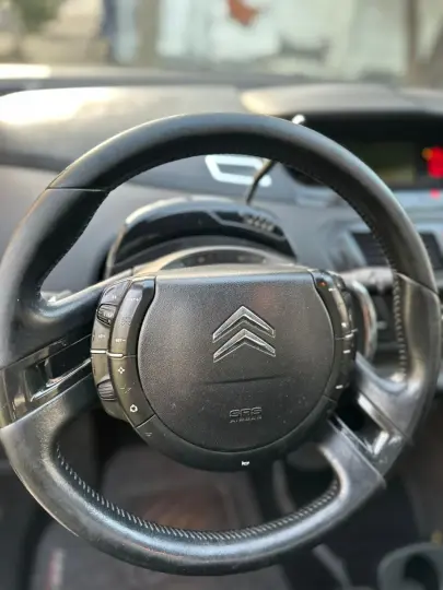 GRAND C4 2.0 I Picasso Exclusive 16V