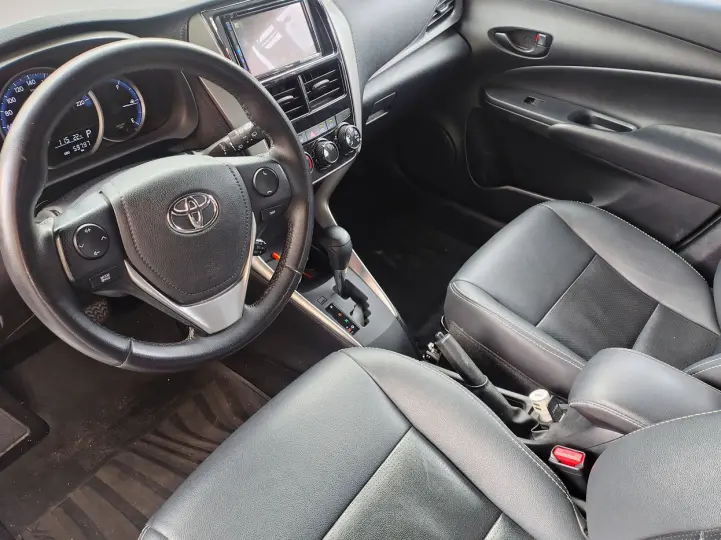 YARIS 1.3 16V XL LIVE MULTIDRIVE