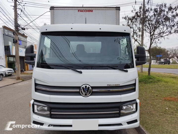 Delivery Express+  2.8 Prime + Baú Facchini