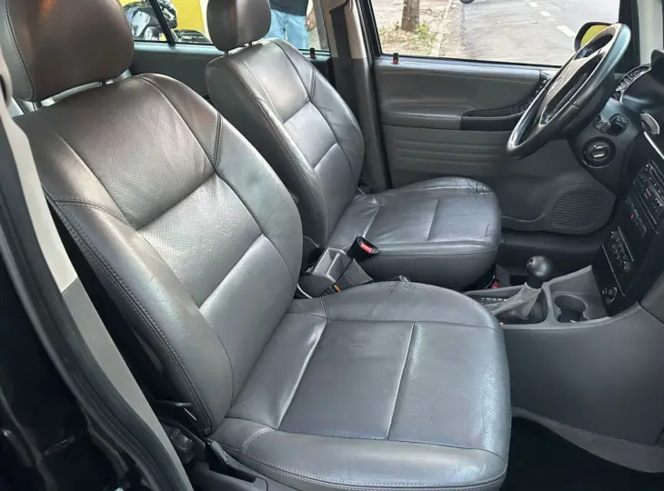 Zafira Elite 2.0 MPFI FlexPower 8V  Aut