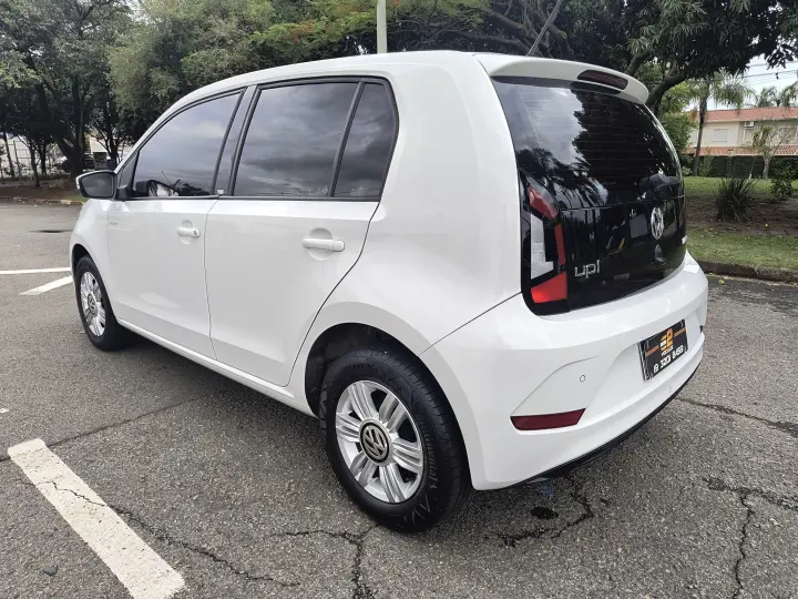 UP 1.0 TSI Move UP 12V