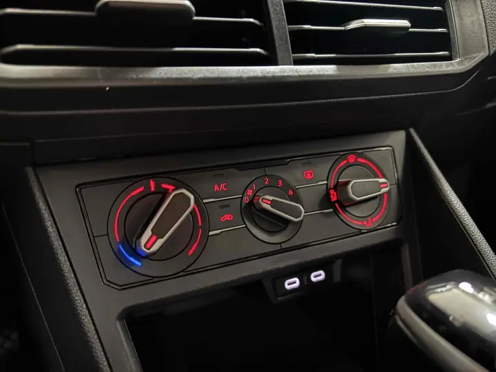 NIVUS 1.0 200 TSI TOTAL FLEX COMFORTLINE AUTOMÁTICO