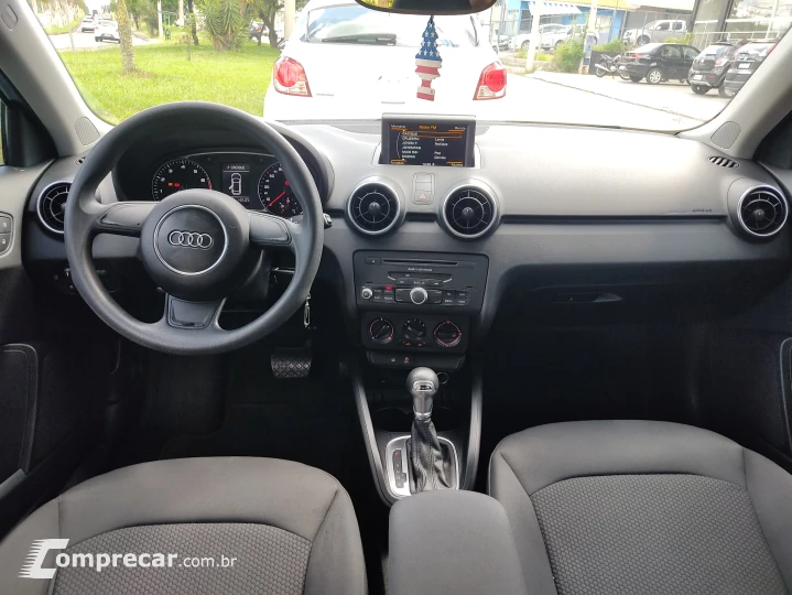 A1 1.4 TFSI Attraction 16V