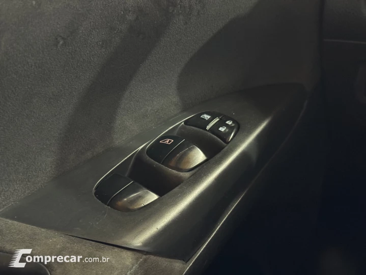 Sentra S 2.0/ 2.0 Flex Fuel 16V Mec.