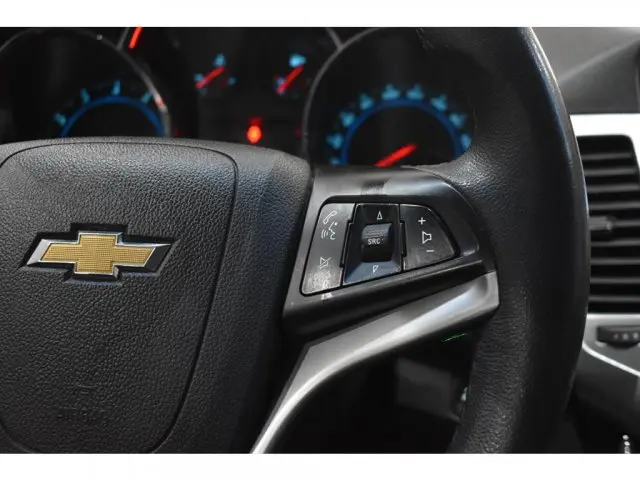 CRUZE HATCH - 1.8 LTZ SPORT6 16V 4P AUTOMÁTICO