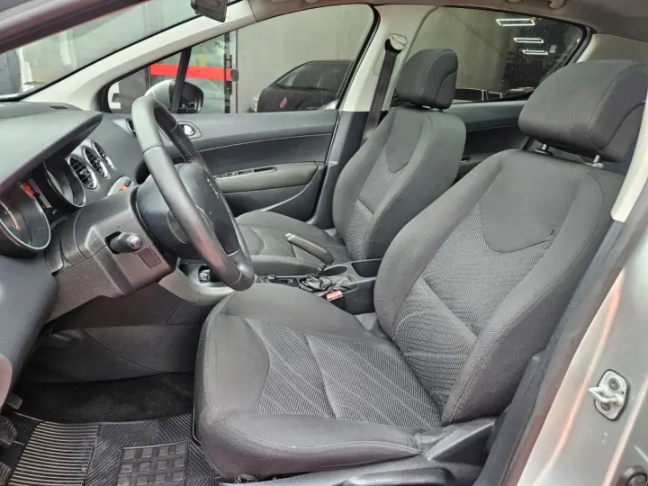 308 Active 1.6 Flex 16V 5p mec.