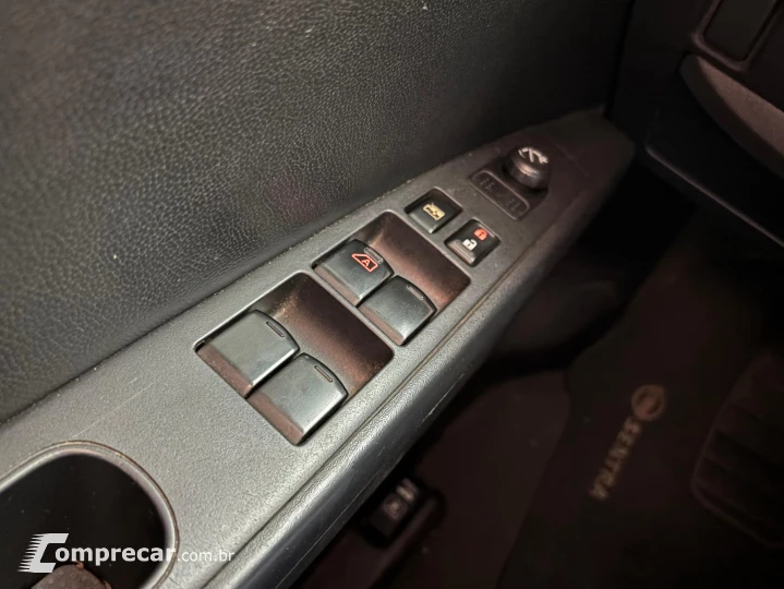 SENTRA 2.0 S 16V FLEX 4P MANUAL