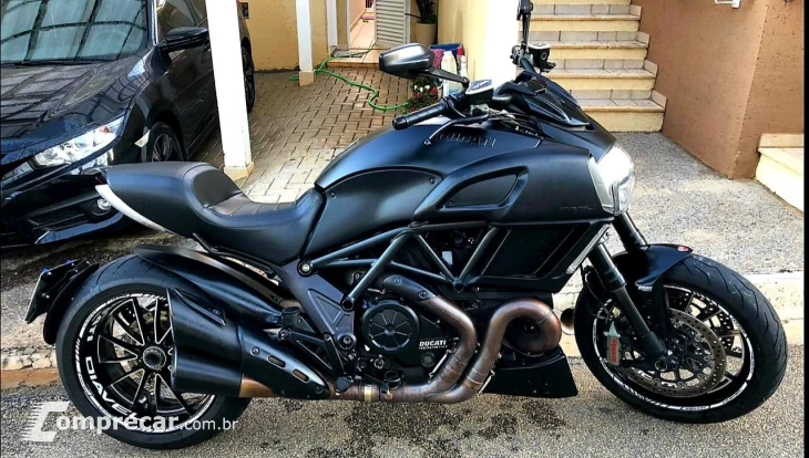 DIAVEL DARK