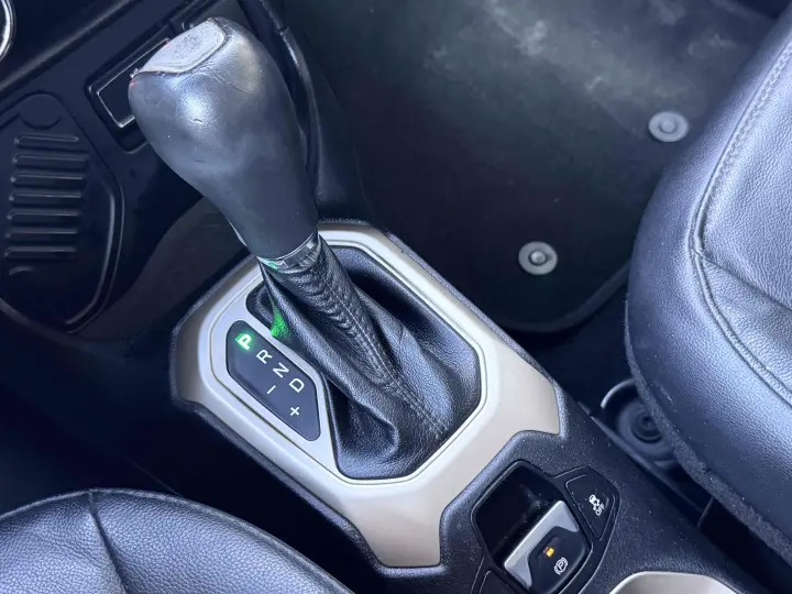 RENEGADE 1.8 16V Sport