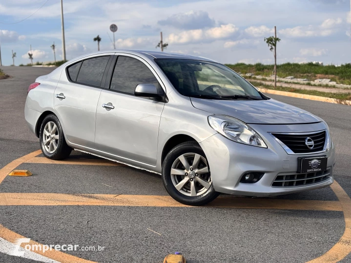 Versa 1.6 16V SL (Flex)