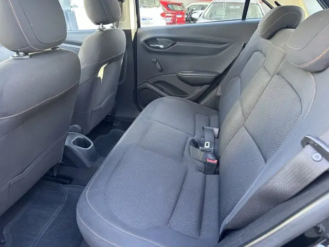 ONIX - 1.4 MPFI LT 8V 4P MANUAL