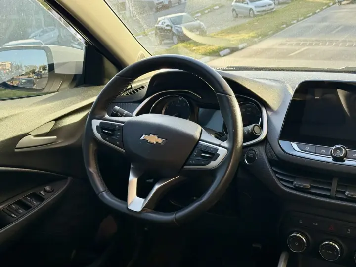 ONIX SEDAN Plus LTZ 1.0 12V TB Flex Aut.