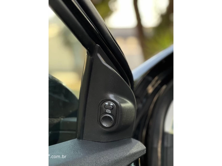 ONIX 1.4 MPFI LT 8V FLEX 4P MANUAL