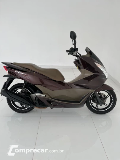 PCX 150 DLX