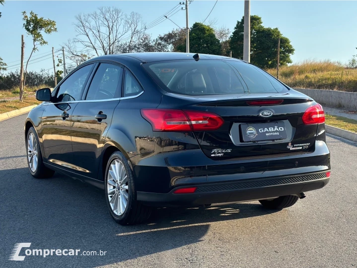 FOCUS 2.0 TITANIUM PLUS FASTBACK 16V FLEX 4P POWERSHIFT