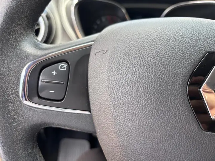 CAPTUR 2.0 16V HI-FLEX INTENSE AUTOMÁTICO