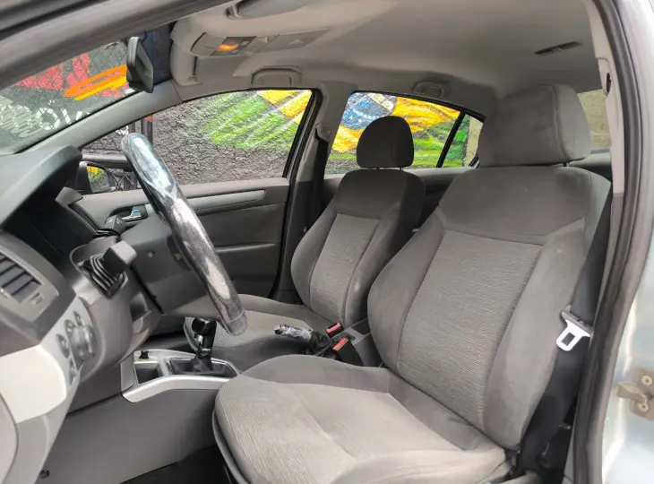 VECTRA 2.0 MPFI Elegance 8V 140cv