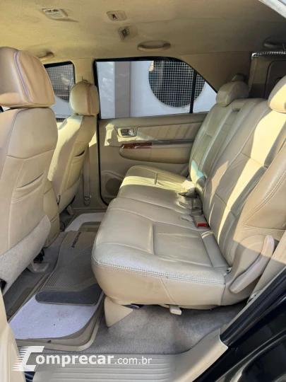 HILUX SW4 3.0 SRV 4X4 7 Lugares 16V Turbo Intercooler