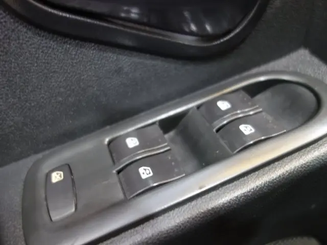 DUSTER - 1.6 4X2 16V 4P MANUAL