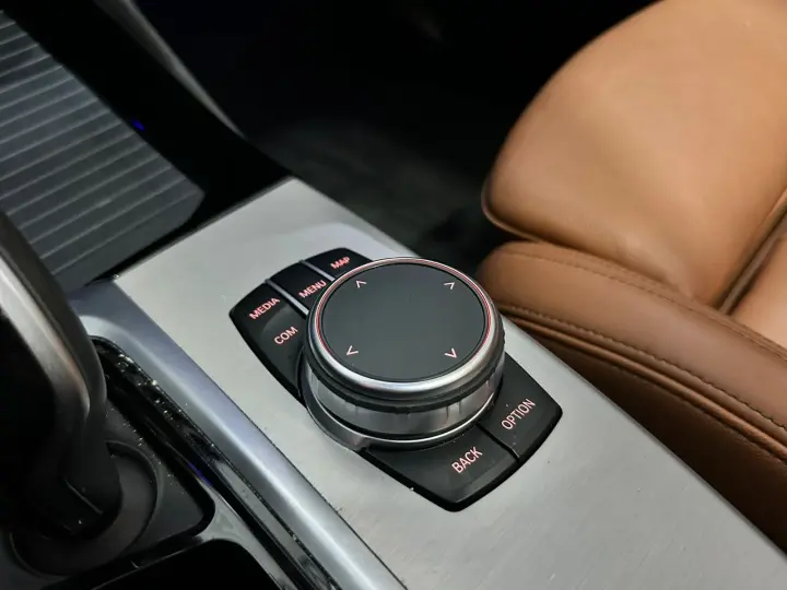 X3 2.0 16V GASOLINA X LINE XDRIVE20I STEPTRONIC