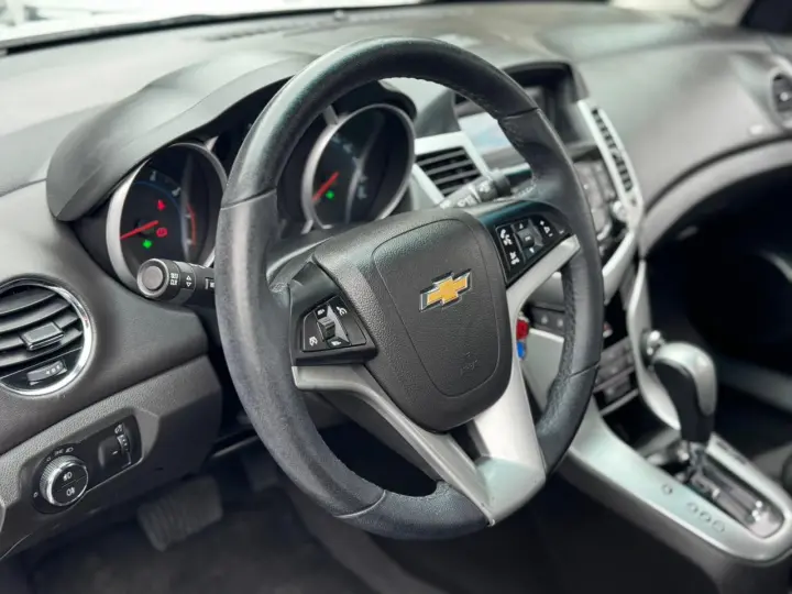 CRUZE 1.8 LT 16V