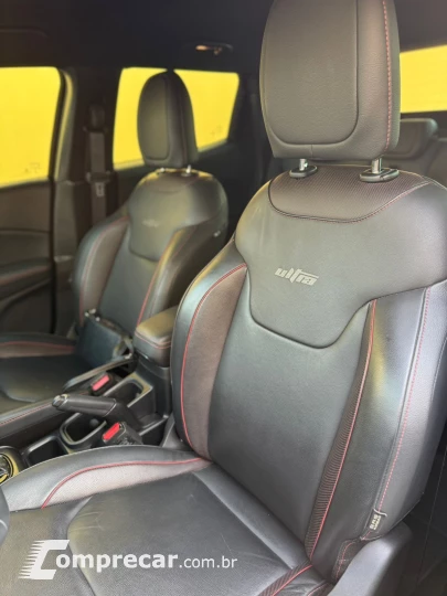 TORO 2.0 16V Turbo Ultra 4WD